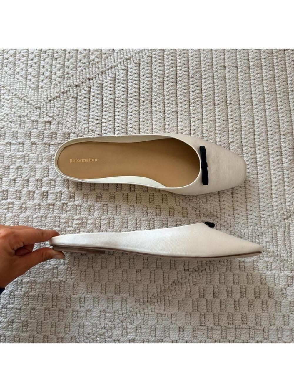Reformation Yoanna Bow Mule Flats